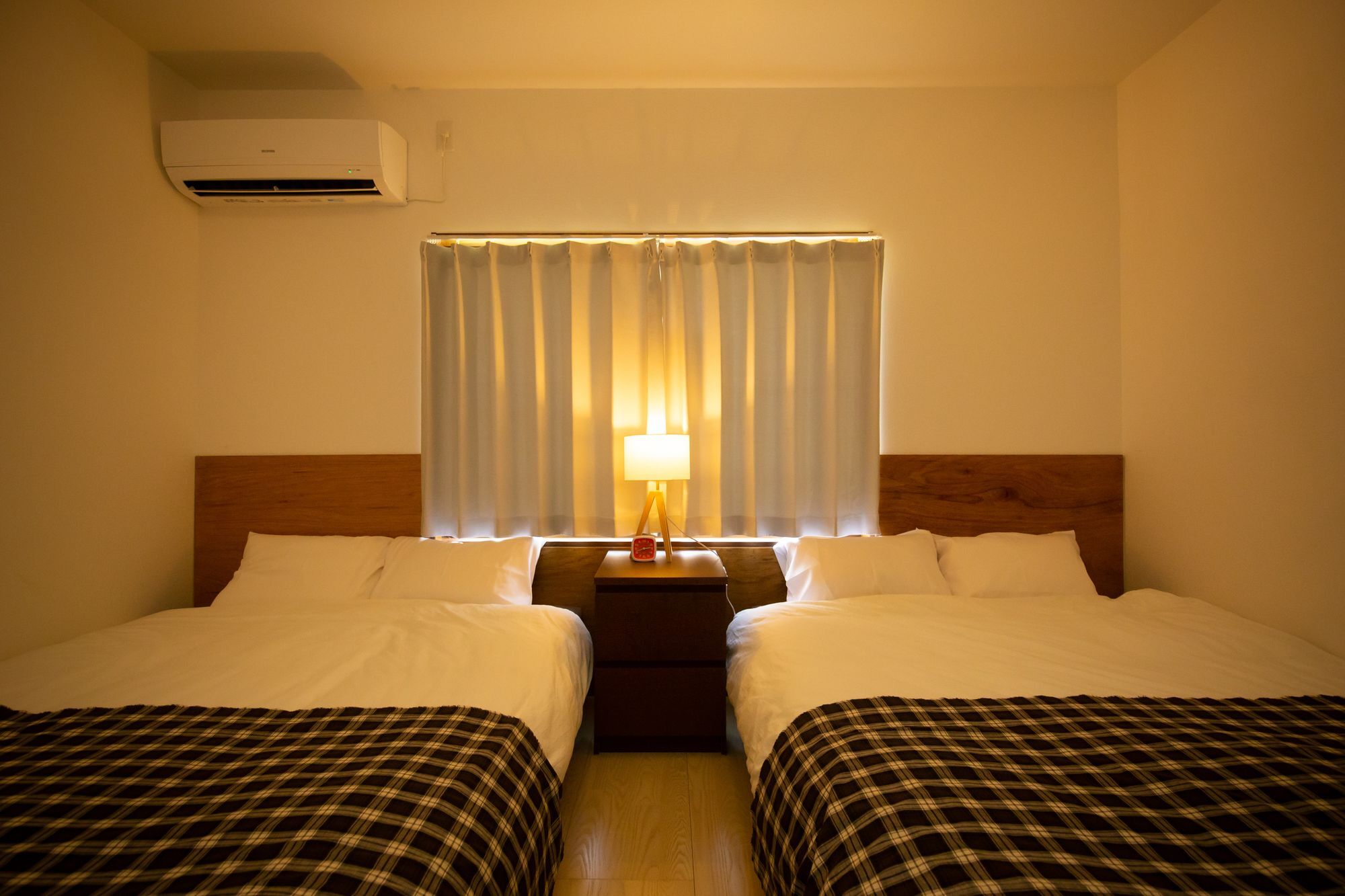 Ty House Shin-Osaka Apartment Bagian luar foto